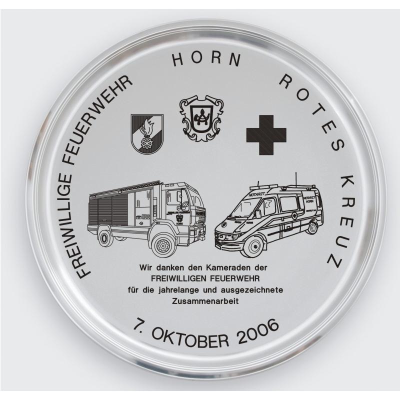 Zinntablett mit Gravur Rotes Kreuz Horn Feuerwehr Zusammenarbeit